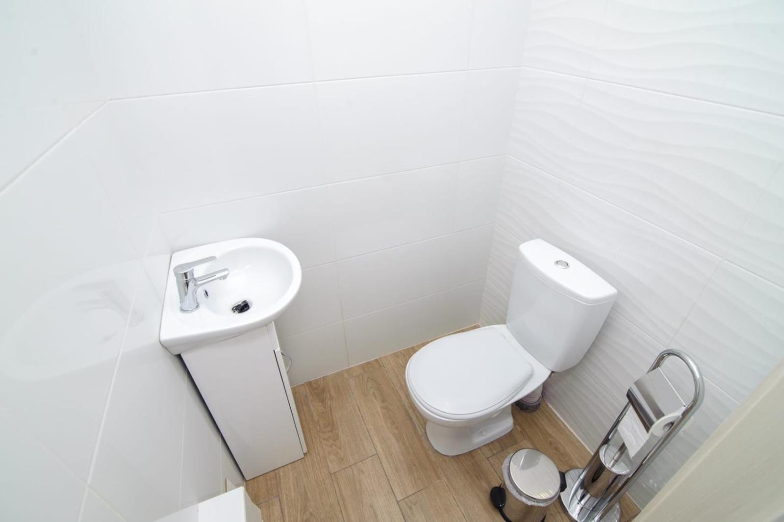 צ'יסינאו Grand Central Apartment 2 Bedrooms מראה חיצוני תמונה